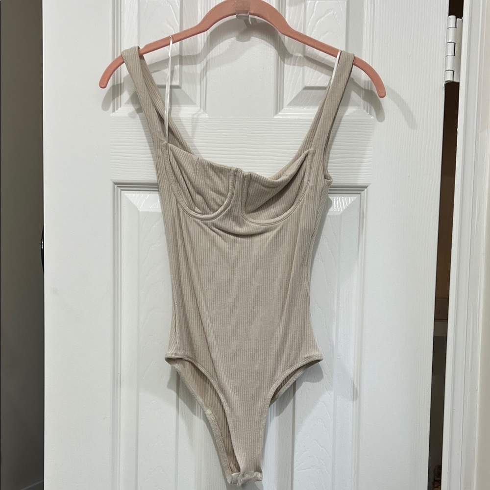 Princess Polly nude bodysuit wired
